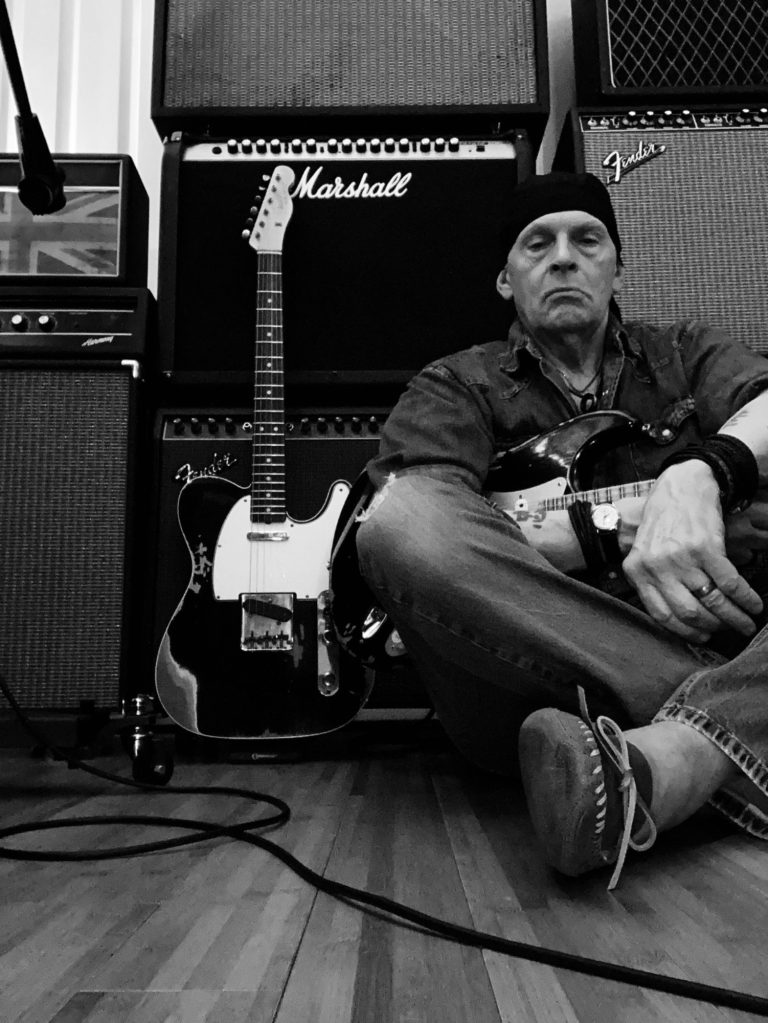 Frontman Chuck Roast